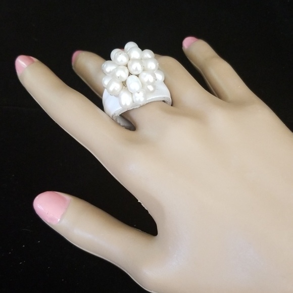 Freshwater Pearl and Leather Adjustable Ring - Picture 4 of 8